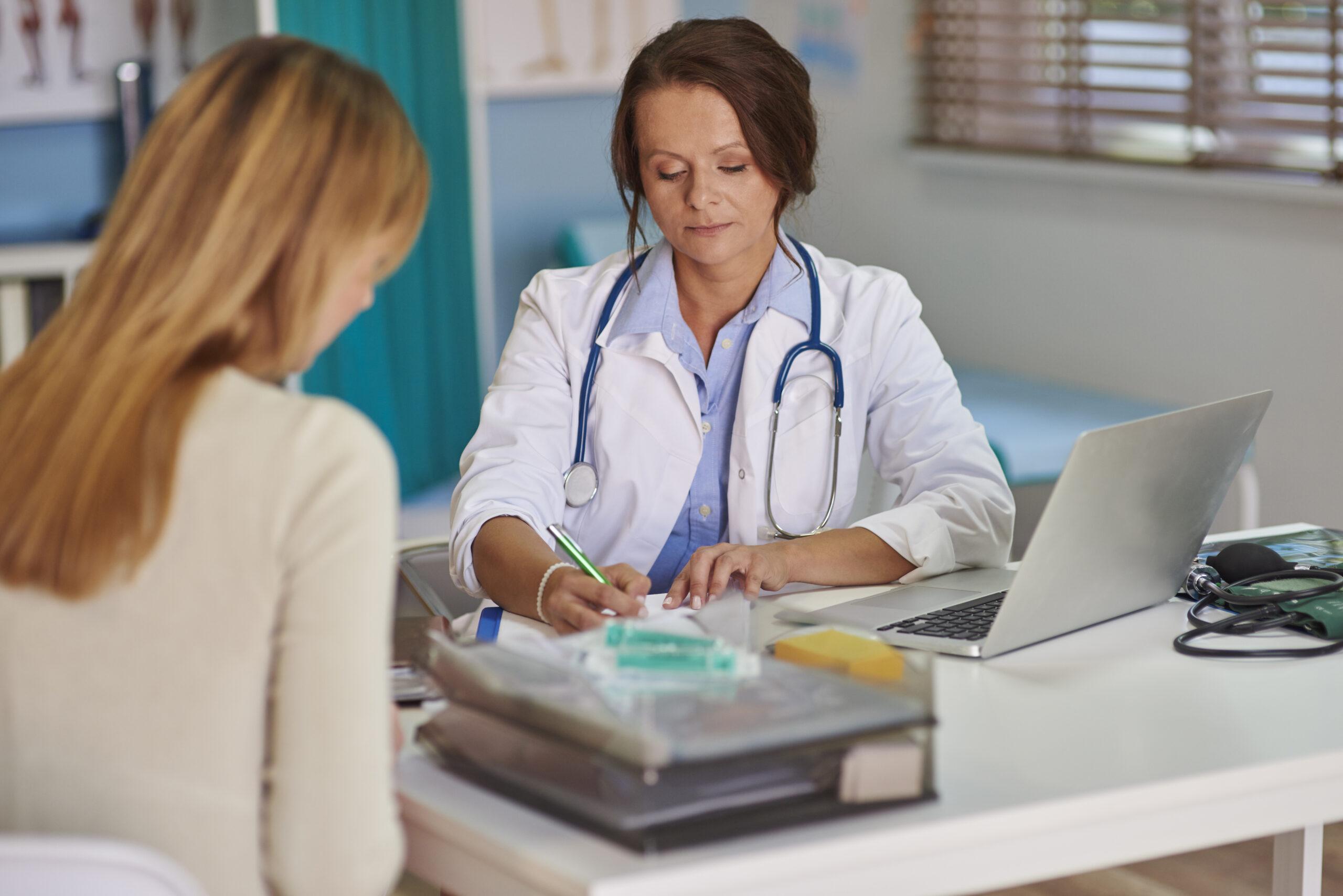 infirmier médecin ai-soignant, agence médicale à Orléans